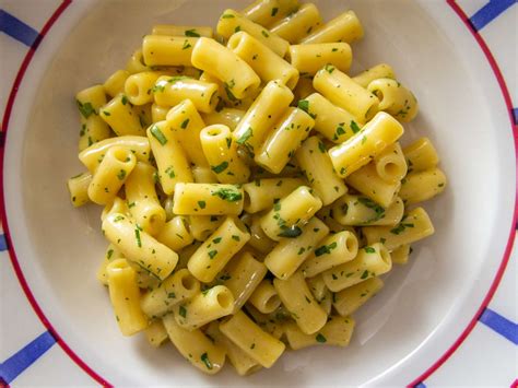 cacio e uova recipe.